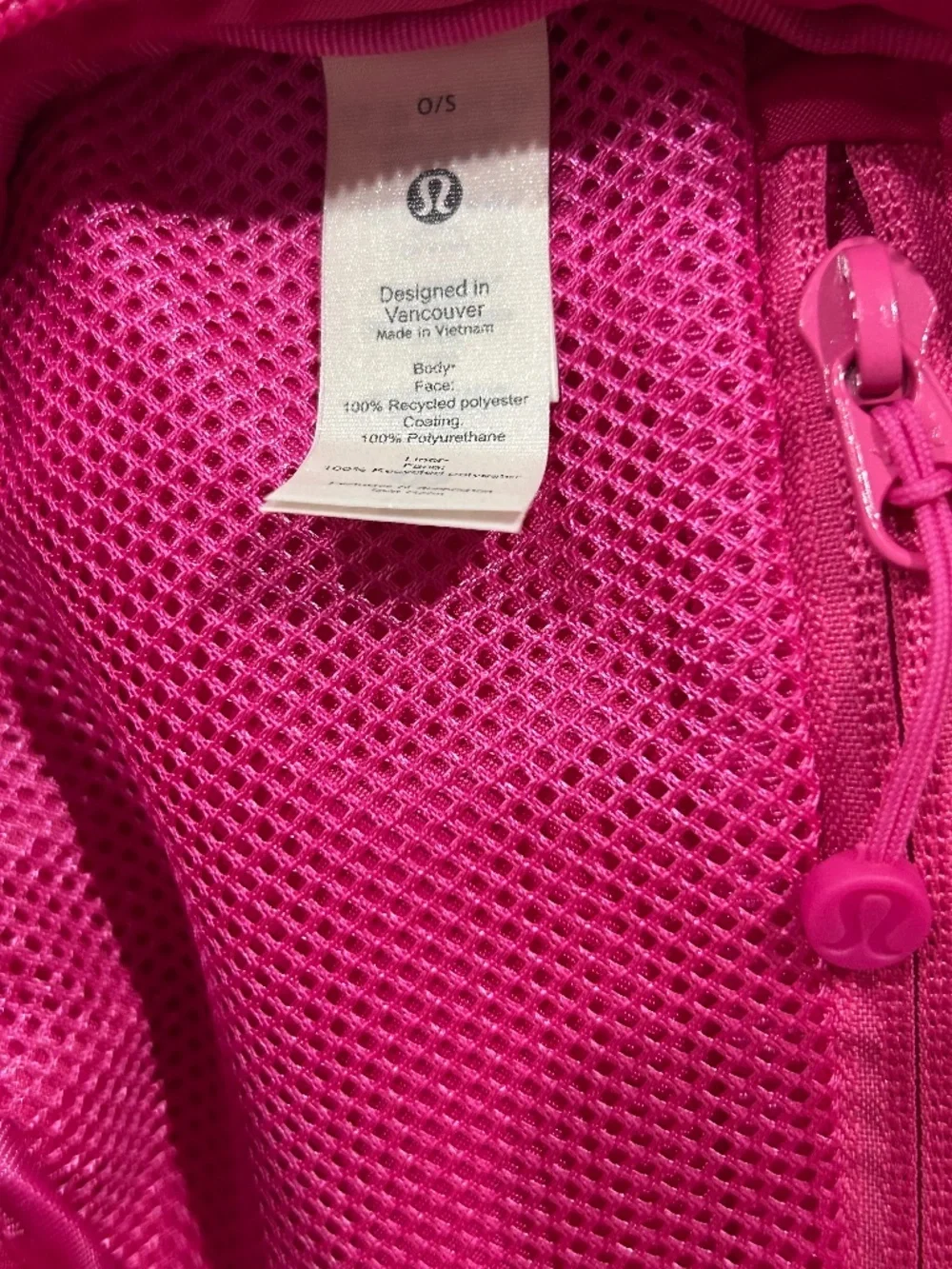 Lululemon Daily Essentials Mini Pouch In Pink Round Zip-Up NWT
